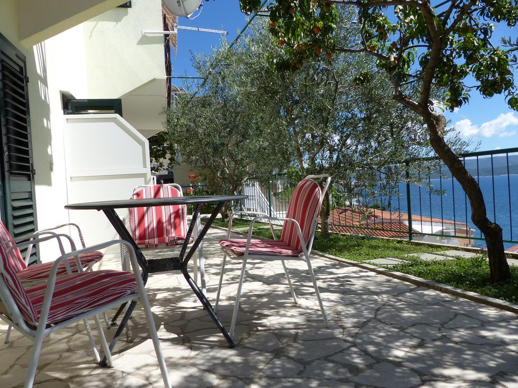 Apartments Smiljana Omiš Exterior foto