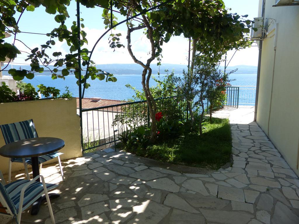 Apartments Smiljana Omiš Exterior foto