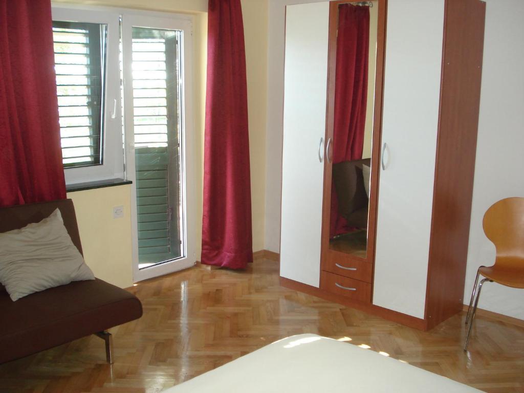 Apartments Smiljana Omiš Exterior foto
